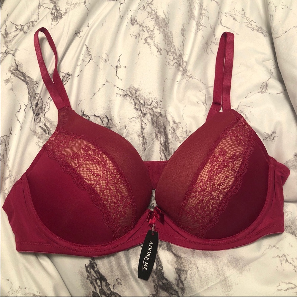 Brand new W/T adore me bra 36D!